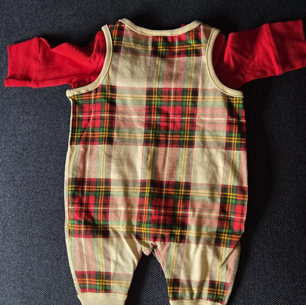 Hanna Andersson Holiday Plaid With Red Tshirt 0-3months